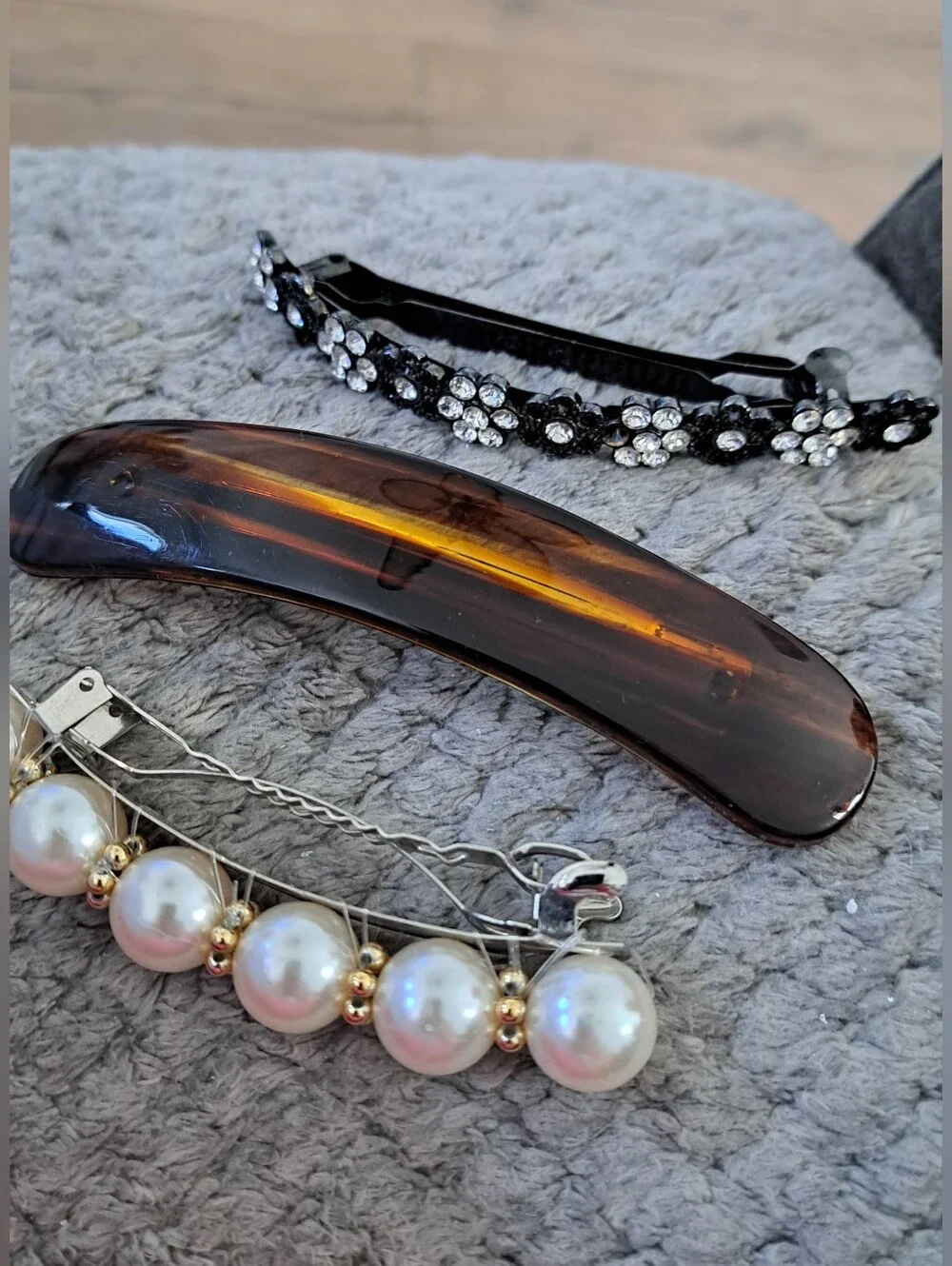 Pearl and Tortoiseshell Hair Clip Set - Brown, Black, White